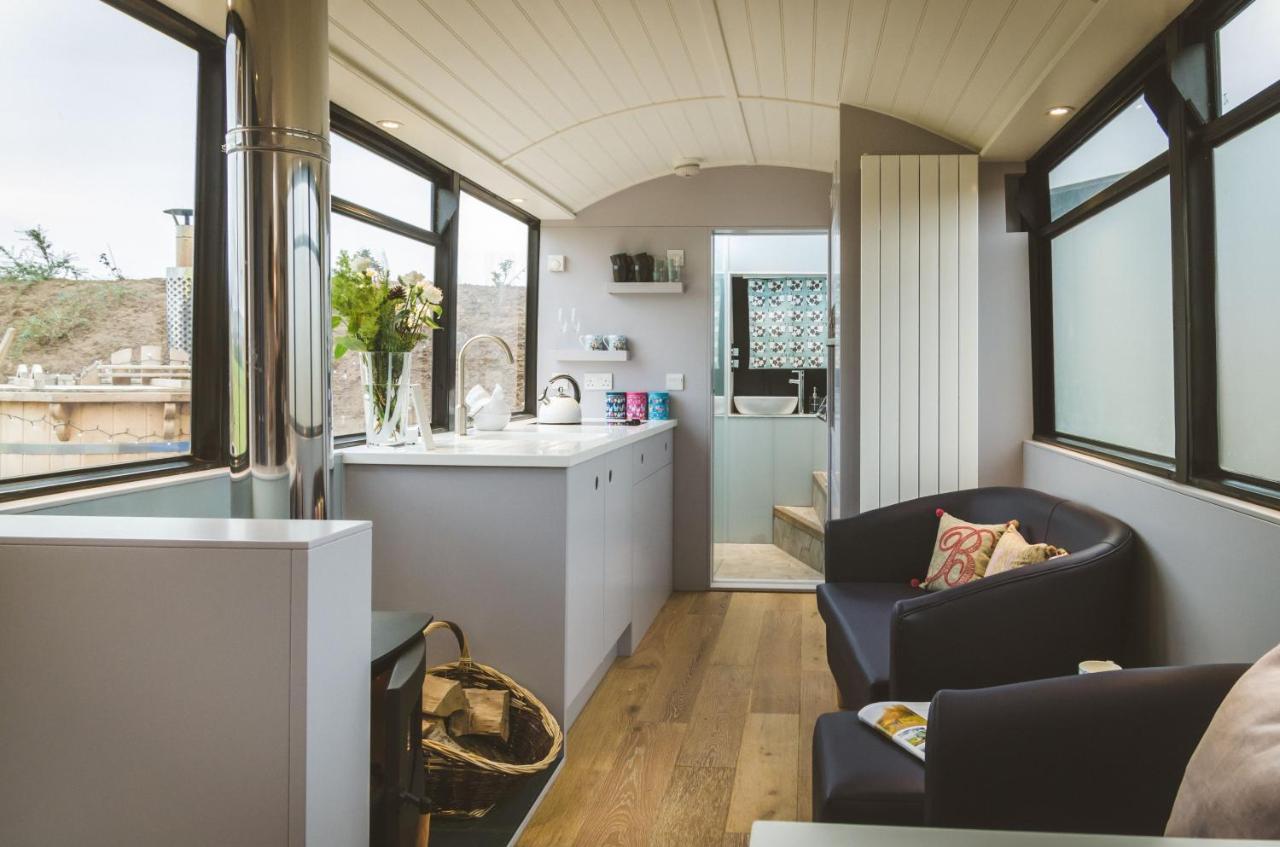 Luxury Bus 1 Villa Haddington Bagian luar foto